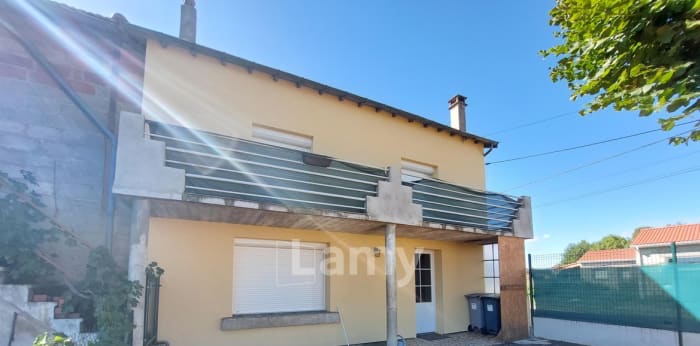 Image 1 sur 13 - Maison/villa  ·  Location · Charbonnier Les Mines (63340) · 4 pièces · 90m²