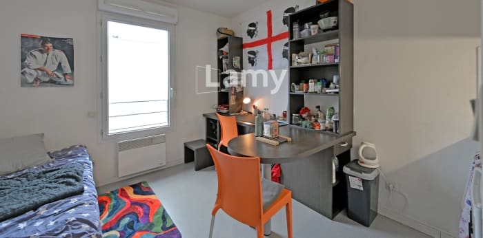 Image 1 sur 8 - Appartement  ·  Location · Nimes (30000) · 1 pièce · 18m²