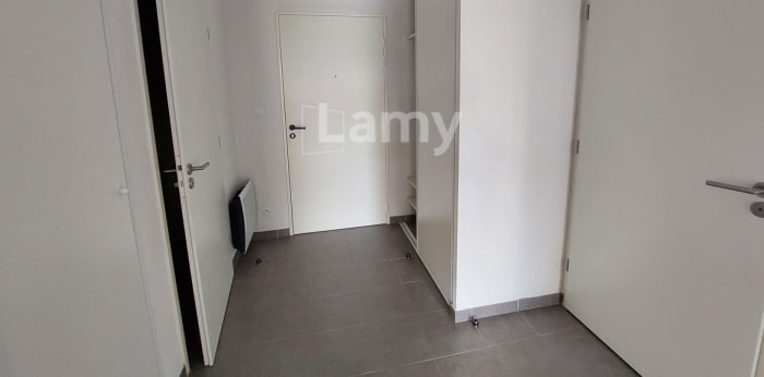 Image 15 sur 17 - Appartement  ·  Location · Nimes (30900) · 3 pièces · 61m²