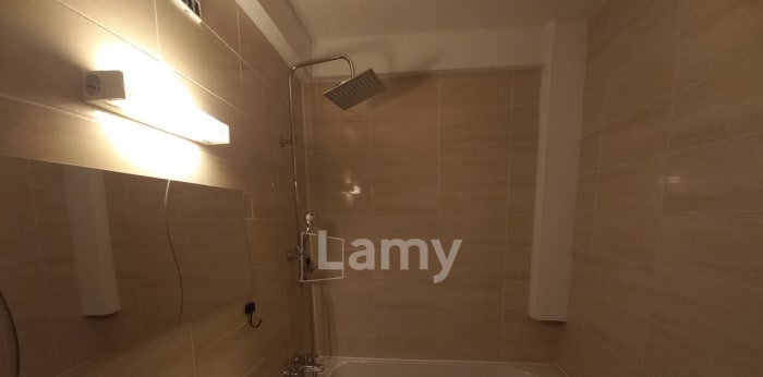 Image 3 sur 10 - Appartement  ·  Location · Aix Les Bains (73100) · 4 pièces · 82m²