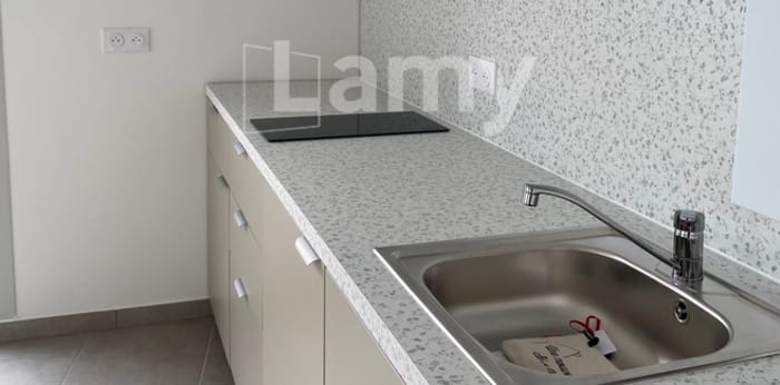 Image 3 sur 15 - Appartement  ·  Location · La Verpilliere (38290) · 3 pièces · 63m²