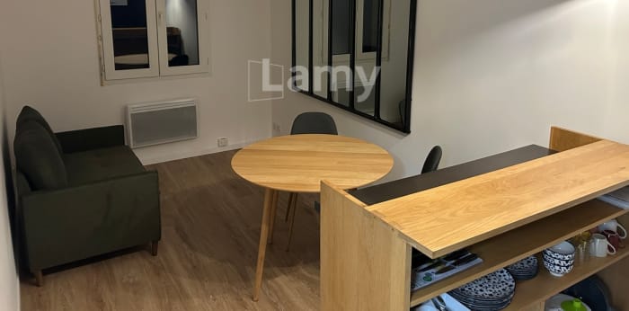 Image 2 sur 4 - Appartement  ·  Location · Bordeaux (33000) · 2 pièces · 28m²