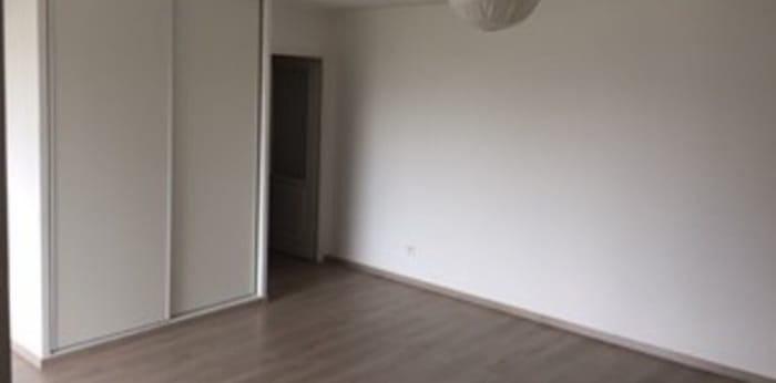 Image 8 sur 9 - Appartement  ·  Location · Lille (59000) · 2 pièces · 48m²