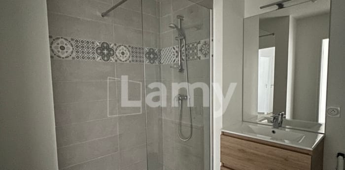 Image 9 sur 9 - Appartement  ·  Location · Clermont Ferrand (63000) · 3 pièces · 61m²