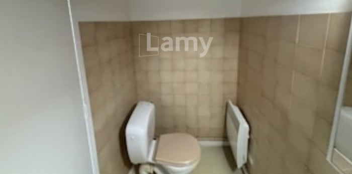 Image 7 sur 8 - Appartement  ·  Location · Lons Le Saunier (39000) · 1 pièce · 25m²