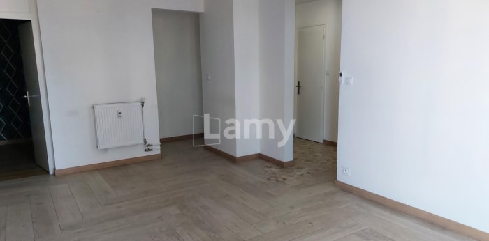 Image 8 sur 10 - Appartement  ·  Location · Chalon Sur Saone (71100) · 3 pièces · 59m²