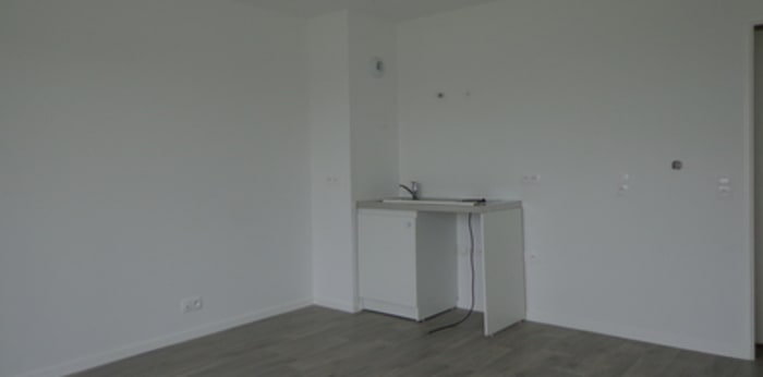 Image 3 sur 4 - Appartement  ·  Location · Villeron (95380) · 1 pièce · 27m²