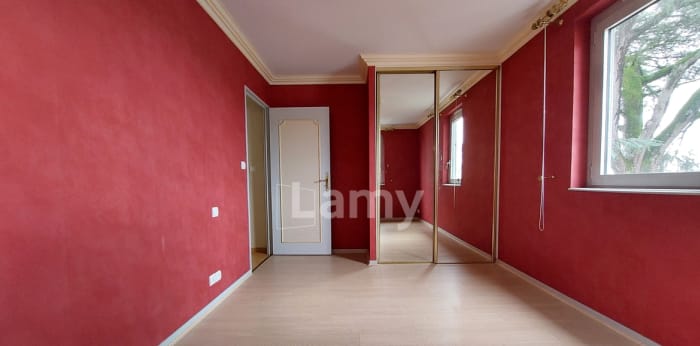 Image 10 sur 13 - Appartement  ·  Location · Limoges (87000) · 4 pièces · 87m²