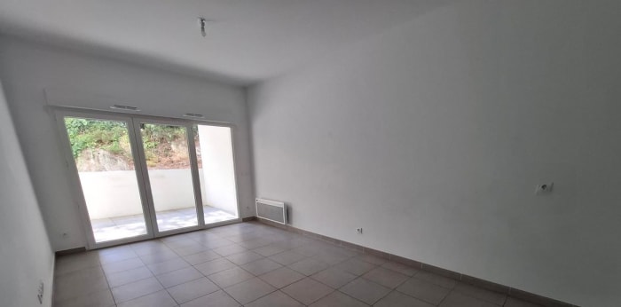 Image 8 sur 15 - Appartement  ·  Location · Marseille (13012) · 3 pièces · 55m²