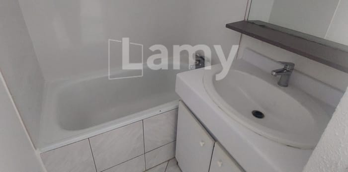 Image 7 sur 10 - Appartement  ·  Location · Aix En Provence (13090) · 2 pièces · 29m²