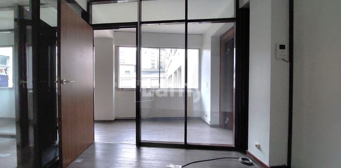 Image 8 sur 17 - Bureaux  ·  Location · Limoges (87000) · 5 pièces · 106m²