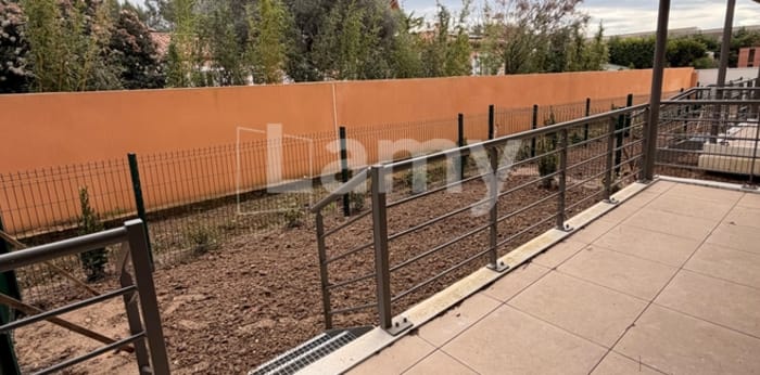 Image 8 sur 8 - Appartement  ·  Location · Les Angles (30133) · 2 pièces · 41m²