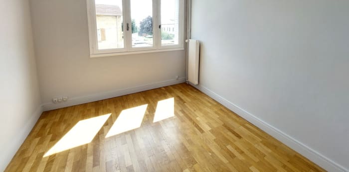 Image 5 sur 8 - Appartement  ·  Location · Villefranche Sur Saone (69400) · 3 pièces · 58m²