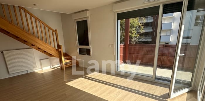 Image 1 sur 11 - Appartement  ·  Location · Neuilly Sur Marne (93330) · 3 pièces · 69m²