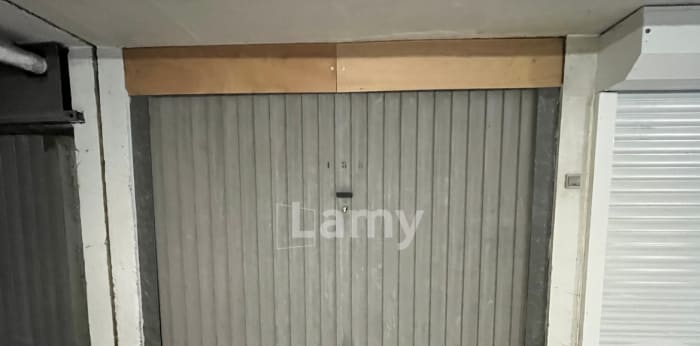 Image 1 sur 1 - Parking/box  ·  Location · La Grande Motte (34280) · 12m²