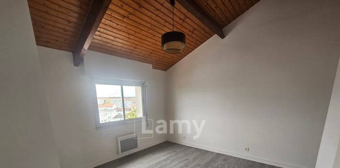 Image 6 sur 10 - Appartement  ·  Location · Royan (17200) · 3 pièces · 72m²