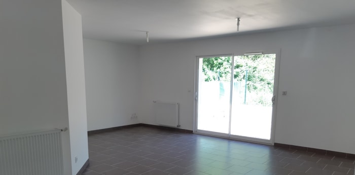 Image 3 sur 5 - Maison/villa  ·  Location · St Augustin (17570) · 4 pièces · 93m²