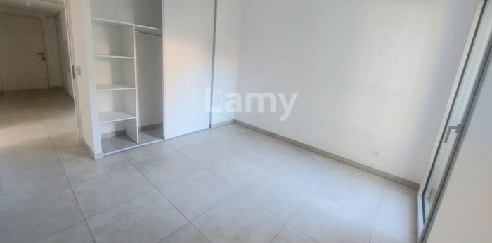 Image 5 sur 9 - Appartement  ·  Location · Aix En Provence (13090) · 3 pièces · 78m²