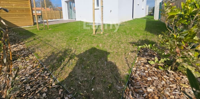 Image 1 sur 11 - Maison/villa  ·  Location · Boutenac Touvent (17120) · 3 pièces · 55m²