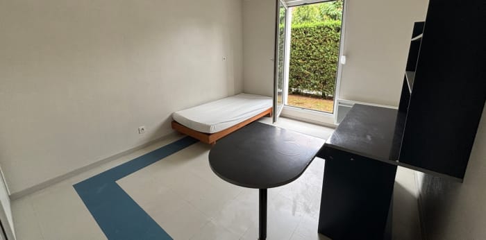 Image 1 sur 14 - Appartement  ·  Location · Dijon (21000) · 1 pièce · 18m²