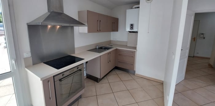 Image 3 sur 13 - Appartement  ·  Location · La Tronche (38700) · 3 pièces · 73m²