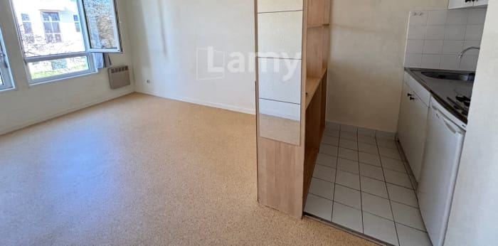 Image 3 sur 13 - Appartement  ·  Location · Dijon (21000) · 1 pièce · 22m²