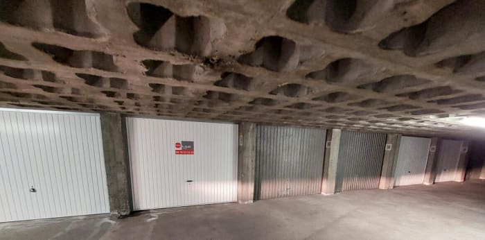 Image 1 sur 6 - Parking/box  ·  Location · Grenoble (38100) · 15m²