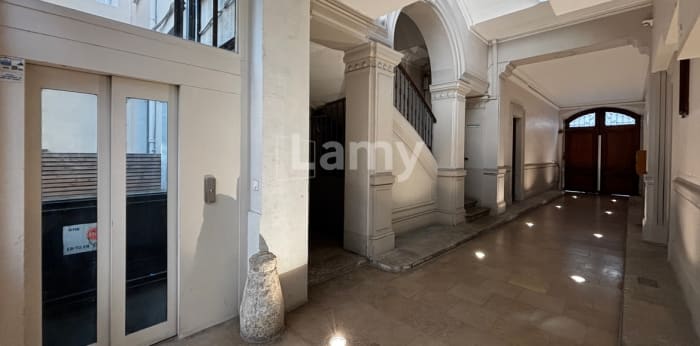 Image 7 sur 9 - Appartement  ·  Location · Lyon (69006) · 2 pièces · 68m²