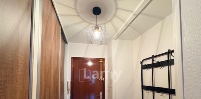 Image 8 sur 10 - Appartement  ·  Location · Besancon (25000) · 2 pièces · 46m²