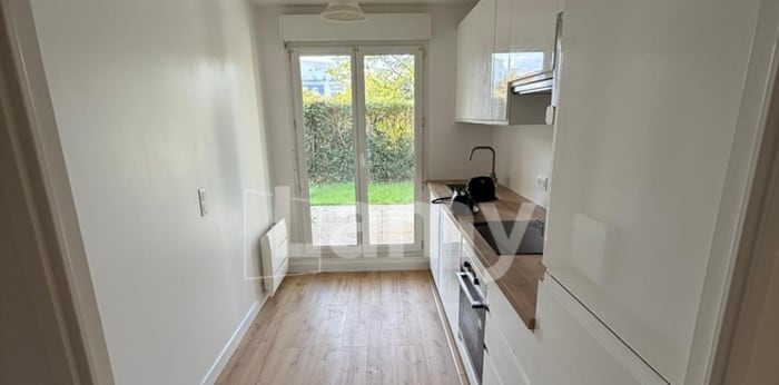 Image 3 sur 8 - Appartement  ·  Location · Cergy (95800) · 2 pièces · 50m²
