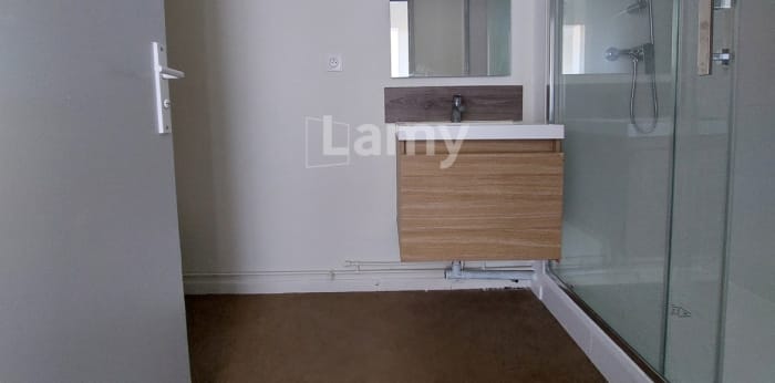 Image 8 sur 9 - Appartement  ·  Location · Limoges (87100) · 1 pièce · 33m²