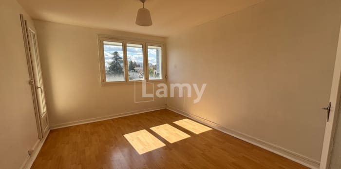 Image 1 sur 12 - Appartement  ·  Location · Chenove (21300) · 2 pièces · 49m²