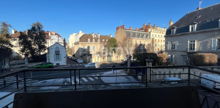 Image 16 sur 20 - Appartement  ·  Location · Dijon (21000) · 4 pièces · 95m²