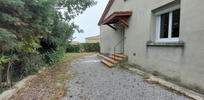 Image 7 sur 10 - Maison/villa  ·  Location · St Christol Lez Ales (30380) · 3 pièces · 84m²
