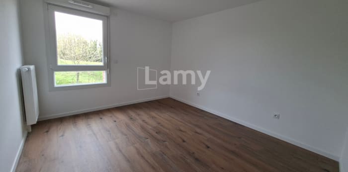 Image 3 sur 6 - Appartement  ·  Location · Lens (62300) · 2 pièces · 46m²