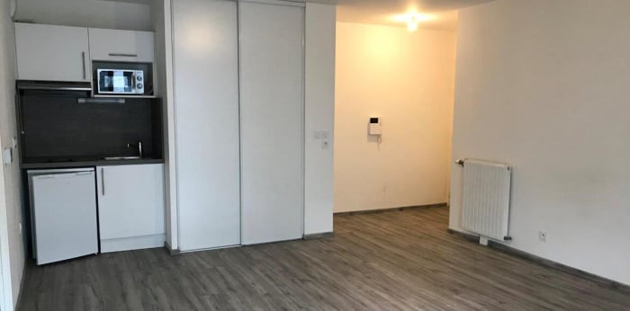 Image 1 sur 6 - Appartement  ·  Location · Rennes (35700) · 2 pièces · 47m²