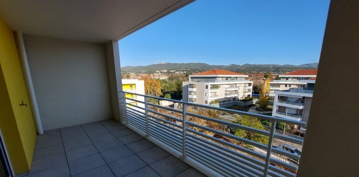 Image 1 sur 9 - Appartement  ·  Location · Marseille (13013) · 2 pièces · 41m²