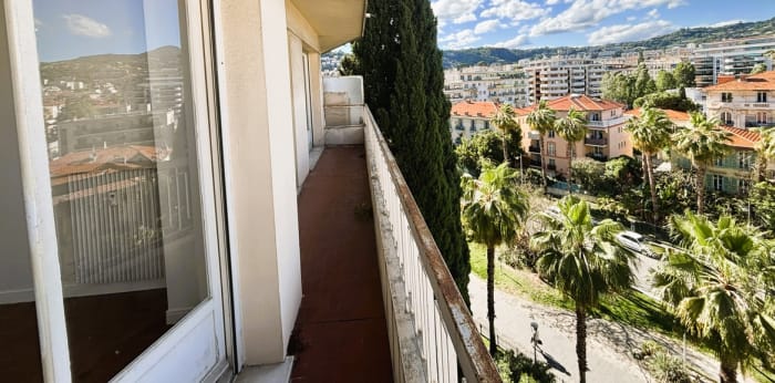 Image 5 sur 6 - Appartement  ·  Location · Nice (06100) · 2 pièces · 48m²