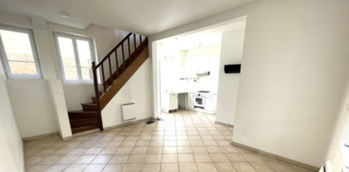 Image 3 sur 8 - Maison/villa  ·  Location · Margny Les Compiegne (60280) · 4 pièces · 82m²