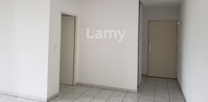 Image 5 sur 17 - Appartement  ·  Location · Toulouse (31100) · 3 pièces · 66m²