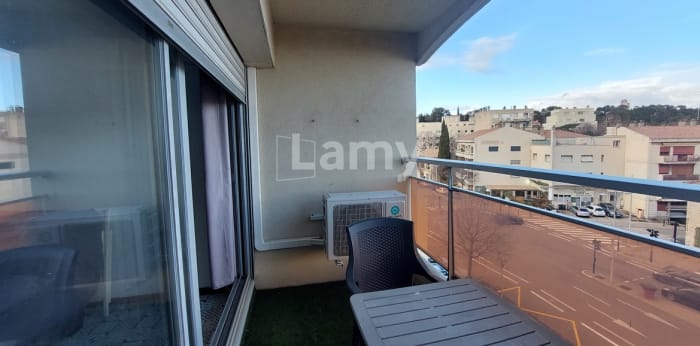 Image 10 sur 12 - Appartement  ·  Location · Nimes (30900) · 1 pièce · 24m²
