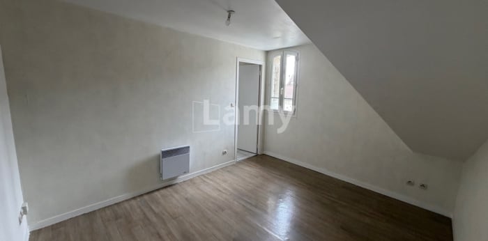 Image 4 sur 8 - Appartement  ·  Location · Creil (60100) · 3 pièces · 36m²