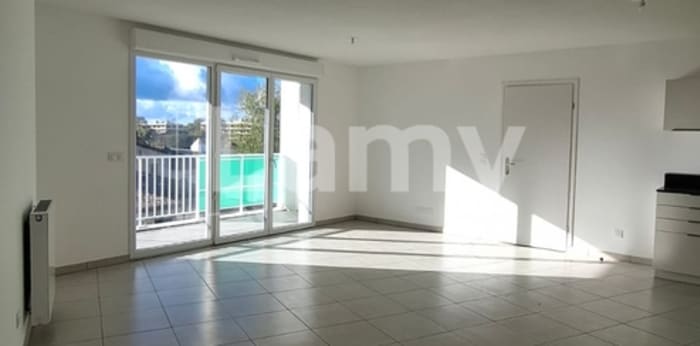 Image 2 sur 13 - Appartement  ·  Location · Talence (33400) · 5 pièces · 106m²