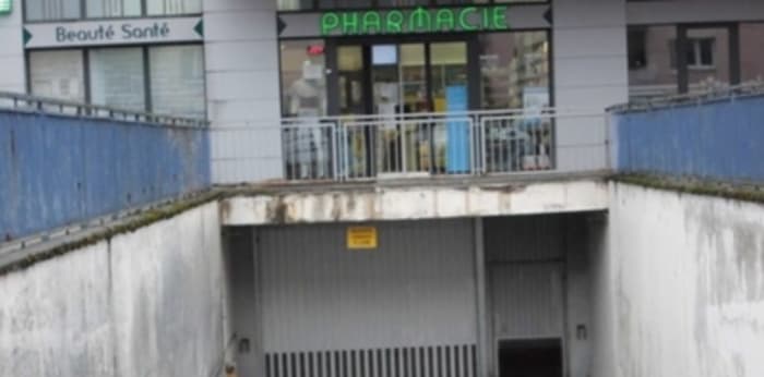 Image 1 sur 1 - Parking/box  ·  Location · Belfort (90000) · 15m²