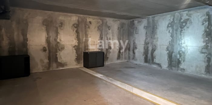 Image 3 sur 6 - Parking/box  ·  Location · Reims (51100) · 10m²