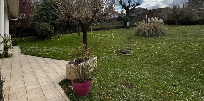 Image 13 sur 16 - Maison/villa  ·  Location · Voiron (38500) · 6 pièces · 177m²