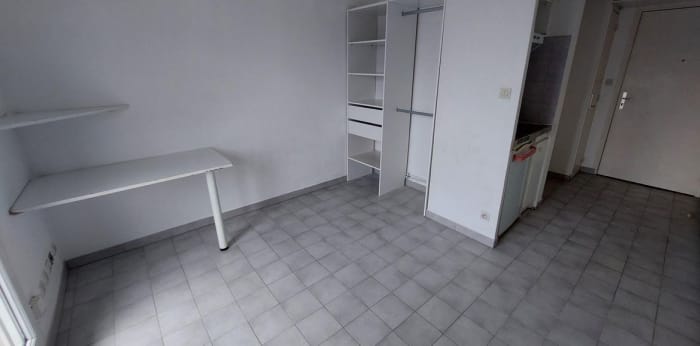 Image 3 sur 9 - Appartement  ·  Location · Grenoble (38100) · 1 pièce · 16m²
