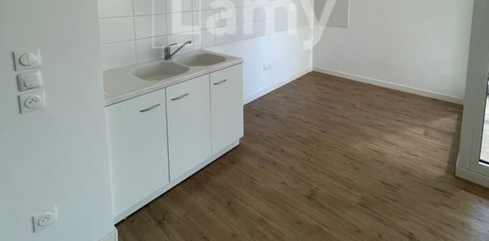Image 3 sur 8 - Appartement  ·  Location · Lille (59000) · 4 pièces · 85m²
