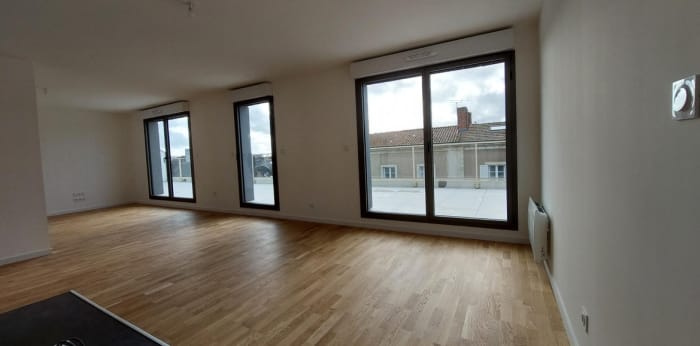 Image 16 sur 16 - Appartement  ·  Location · La Roche Sur Yon (85000) · 5 pièces · 113m²