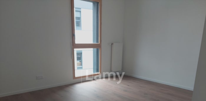 Image 4 sur 6 - Appartement  ·  Location · Tours (37000) · 3 pièces · 63m²